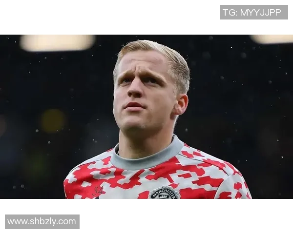 范德贝克在对阵皇马的精彩表现引发球迷热议与期待