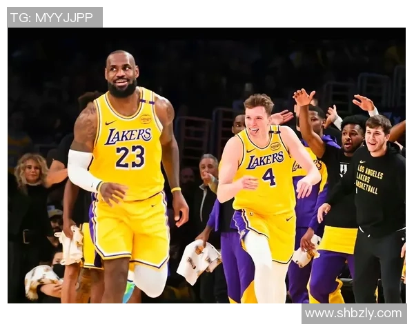 詹姆斯40107！湖人加时险胜勇士锁定季后赛